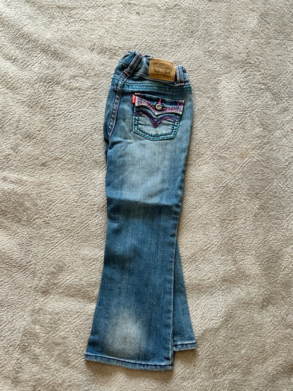 Girls Levi's Light Blue Flare Jeans with Embroidered Back Pocket